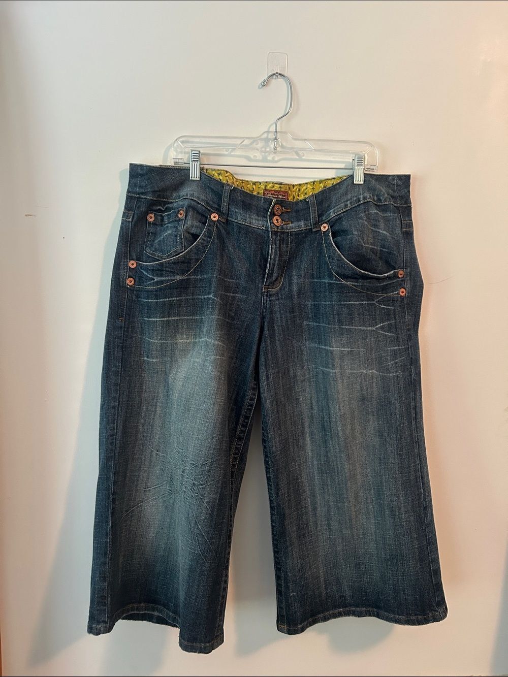 Z Cavaricci Y2 Vintage Women's Wide-Leg distressed Crop Jeans - Dark Wash